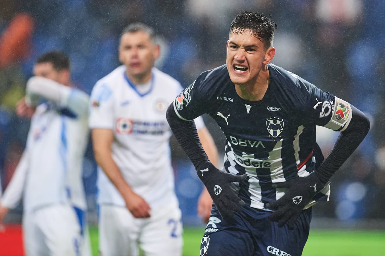 En la última jugada, el ‘Cachorro’ Montes clavaba el cabezazo del 2-2 para concretar el dramático empate.