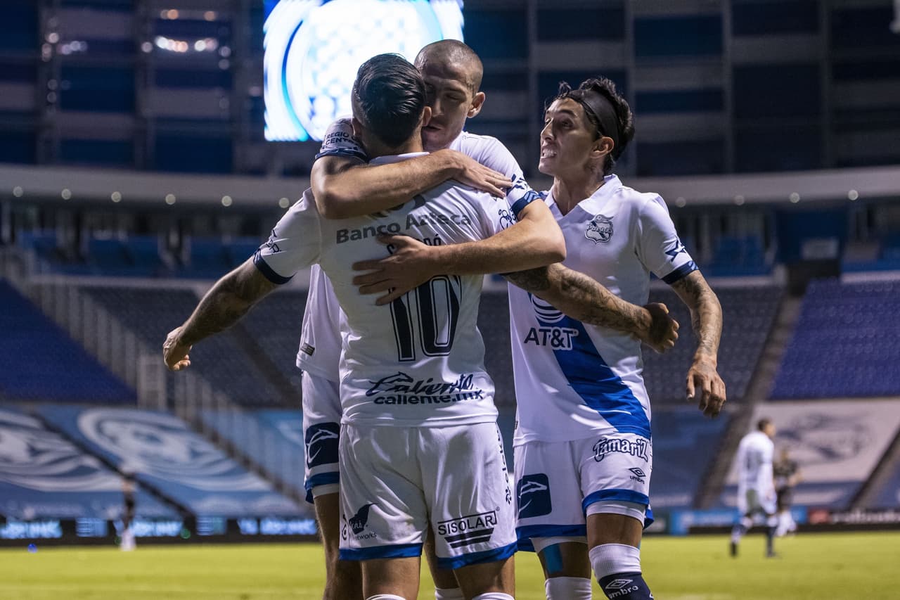 Con un gol de vestidor de Omar Fernández al minuto 1 y con autogol de Andrés Mosquera, la Franja pega primero y toma una importante ventaja para la vuelta.