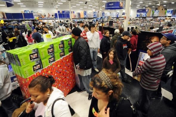 7. VISUALIZA- Días antes del Black Friday acude a la tienda en donde comprarás y visualiza dónde están localizados los artículos a tu elección, así te evitarás gastar tiempo recorriendo el establecimiento para encontrar lo que vas a comprar.