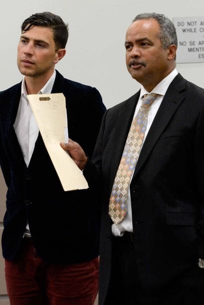 Y recibió sentencia de tres años de libertad condicional.