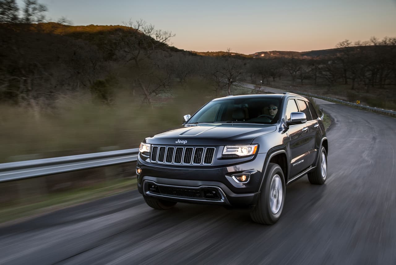 El Jeep Grand Cherokee está disponible con un
<b>motor V6 Pentastar de 3.6 litros de 290 caballos de fuerza</b> y 260 libras pie de torque