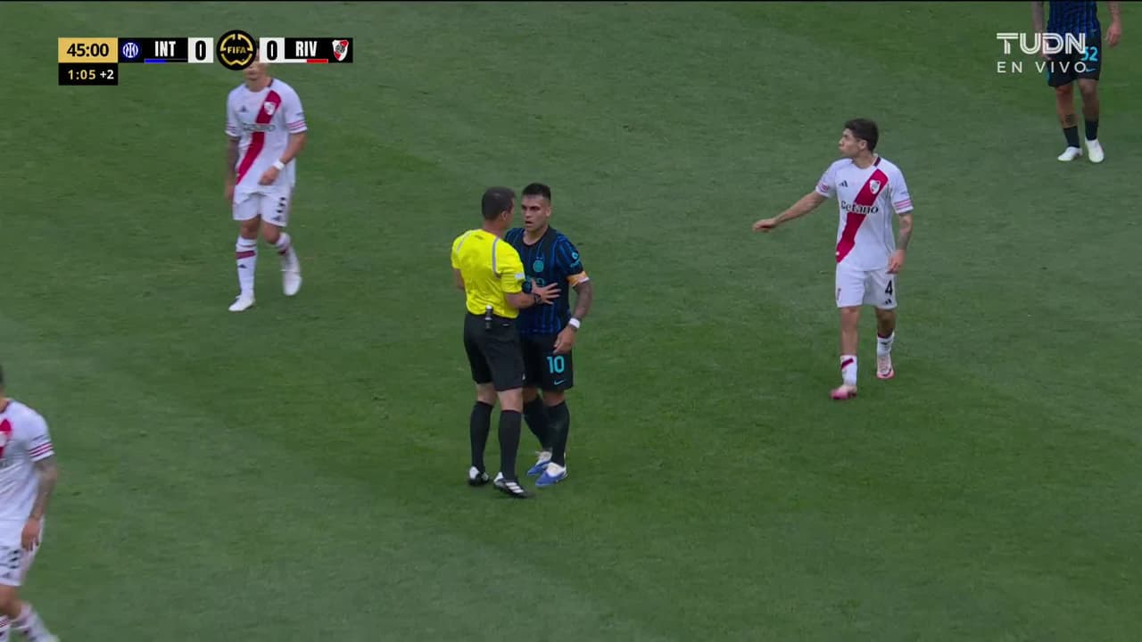 ¡Fuerte entrada de Lucas Martínez y Lautaro se calienta