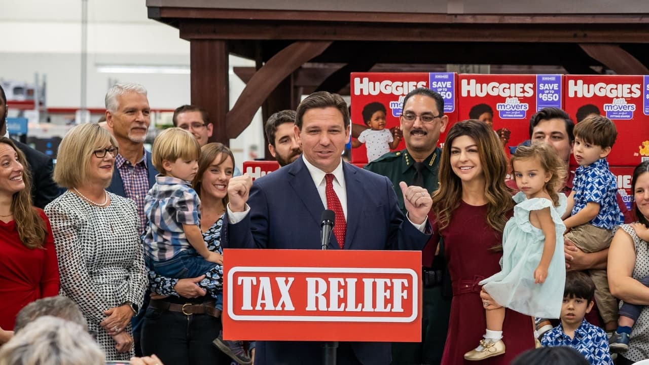 Gasolina, libros para niños y pañales: los productos que no pagarán impuestos en Florida durante varias semanas