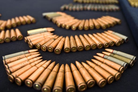 "Es verdad que hay capturas muy importantes de capos, abatimientos muy importantes de capos, incautación de cantidades impresionantes de armas, pero también es verdad que la violencia está creciendo, que están creciendo el secuestro y la extorsión", señaló a la AP Luis de la Barrera, presidente del Instituto Ciudadano de Estudios sobre Inseguridad, una asociación que analiza la percepción social de la inseguridad. "Es paradójico", afirmó.