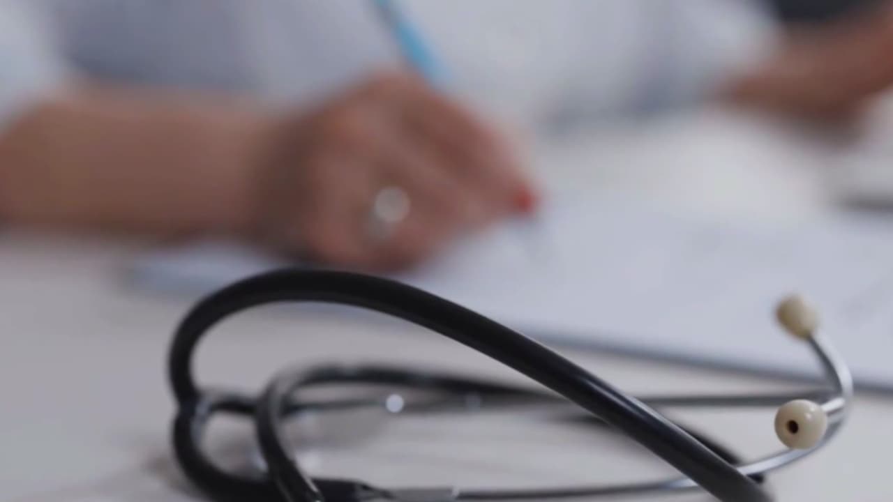 Miles de inmigrantes en Illinois perderán Medicaid por la ley HR1; mientras un reducido grupo no se verá afectado