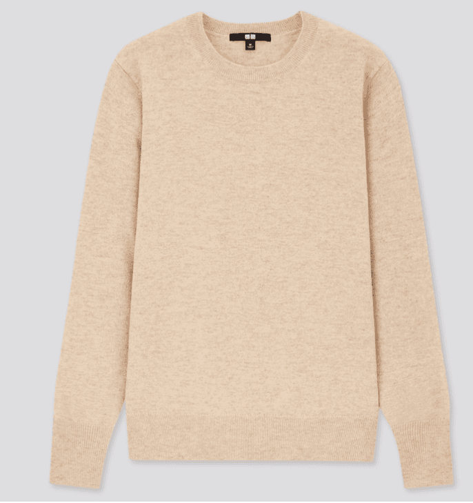 <b><a href="https://www.uniqlo.com/us/en/women-cashmere-crew-neck-sweater-428863.html?dwvar_428863_color=COL08&cgid=" target="_blank">Suéter cuello redondo de Uniqlo </a></b>
<br>
<b>Precio:</b> Desde $39.90 a $69.90
<br>La famosa marca japonesa ofrece buenos precios todo el año. Su suéter de cashmere es famoso por estar siempre en $90 dólares. Este invierno se han puesto en oferta hasta por $39.90. ¿Contras? Algunos reviews aseguran que causan escozor y no es muy claro el origen de la fabricación. Atención: la disponibilidad es muy reducida y es dificil encontrar tallas. Si lo encuentras, cómpralo.
<br>