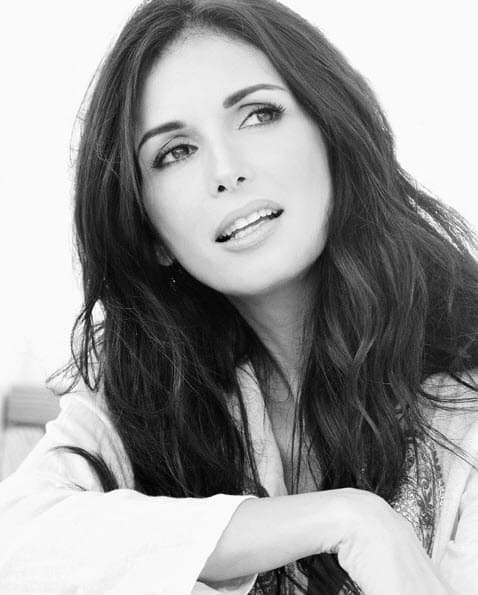 Giselle Blondet era conductora de Nuestra Belleza Latina cuando Gretchen Serrao participó en el show, en 2012.