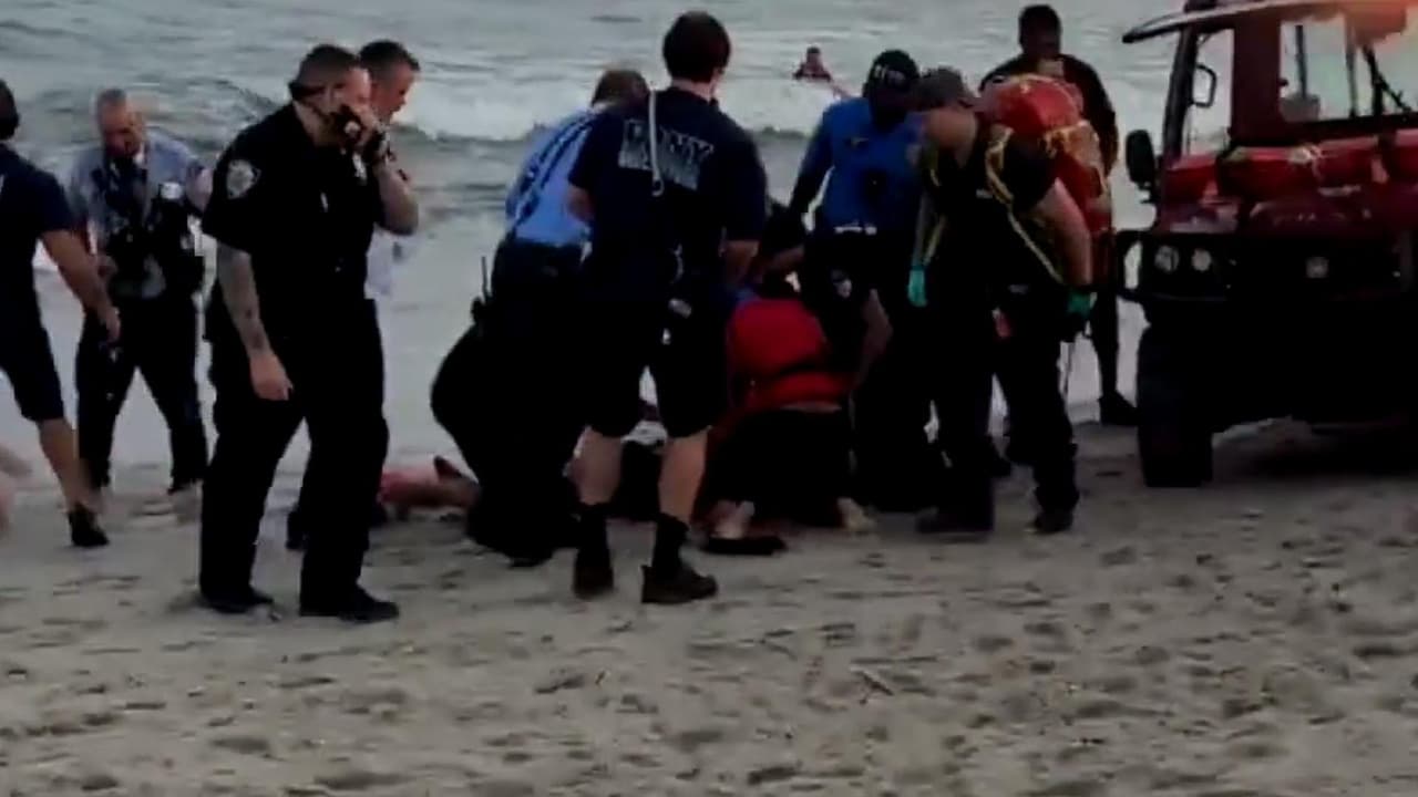 Muere uno de los adolescentes rescatados tras ser arrastrados por la corriente en Rockaway