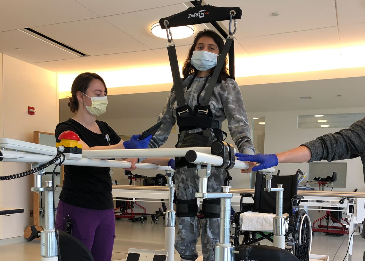 Al año mueren unas 200 personas a causa de la fiebre del Valle, sin embargo, las probabilidades que sea mortal son pocas. Por eso, es muy importante el diagnóstico oportuno y temprano. Rosario Santos aconseja a padres de encontrarse en una situación de 'no saber lo que tiene' pedir el examen que anzaliza el hongo causante de la enfermedad.