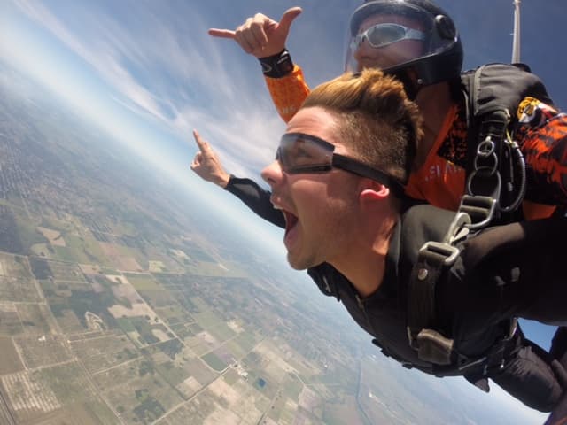 Para William Valdes el momento de más pánico fue lanzarse, pero segundos después solamente pensaba en disfrutar del vuelo.