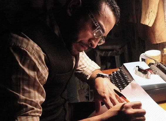 Su talento histriónico lo ha catalogado como uno de los mejores actores de cine en México de su generación.