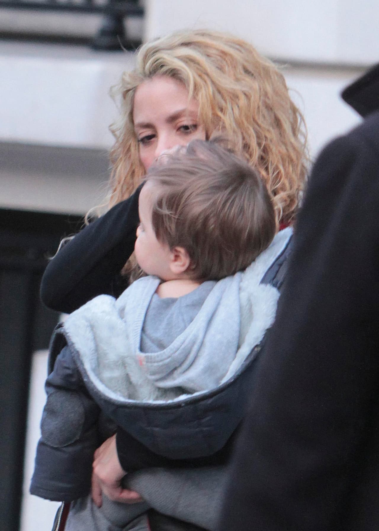 Convertida en madre por segunda vez, la colombiana ha demostrado que su cariño maternal es incontenible.