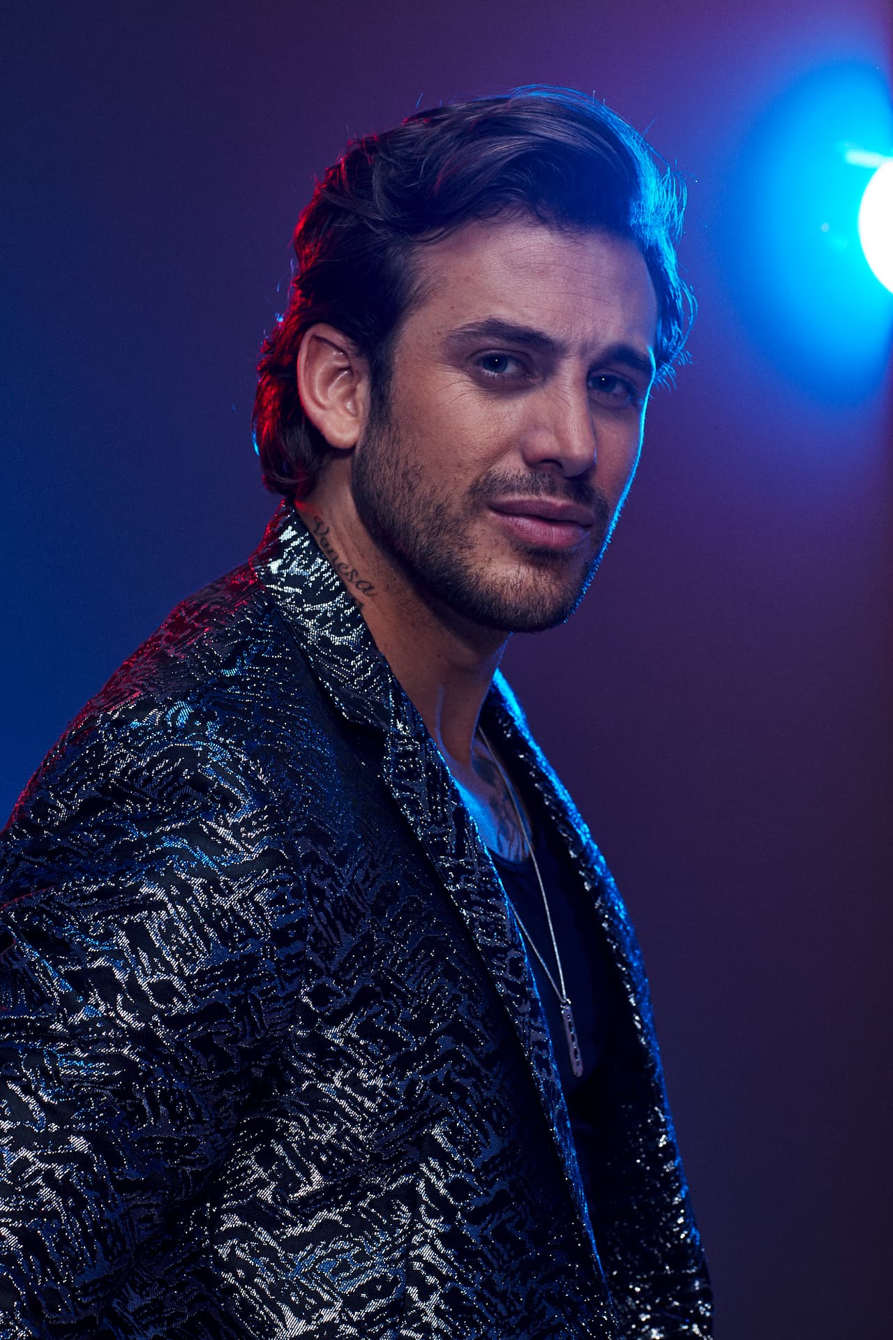 A partir de este 
<b>lunes 13 de mayo a las 8PM/ 7C por Univision</b>, Lambda García se convertirá en el villano de 'La reina soy yo'.