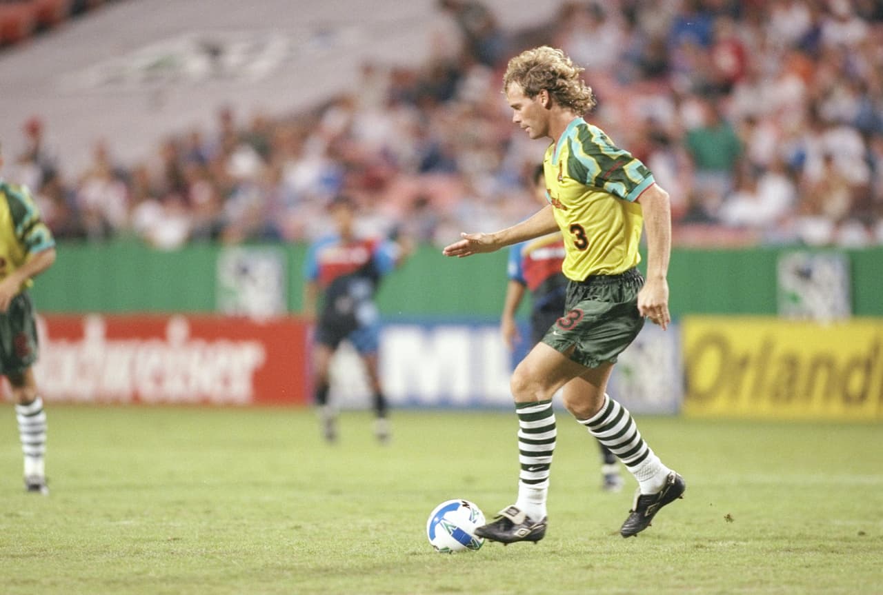 Un cuarto de siglo pasó desde que San Jose Clash (el precedente del equipo que hoy conocemos como San Jose Earthquakes) se vestía con este uniforme multicolor.
