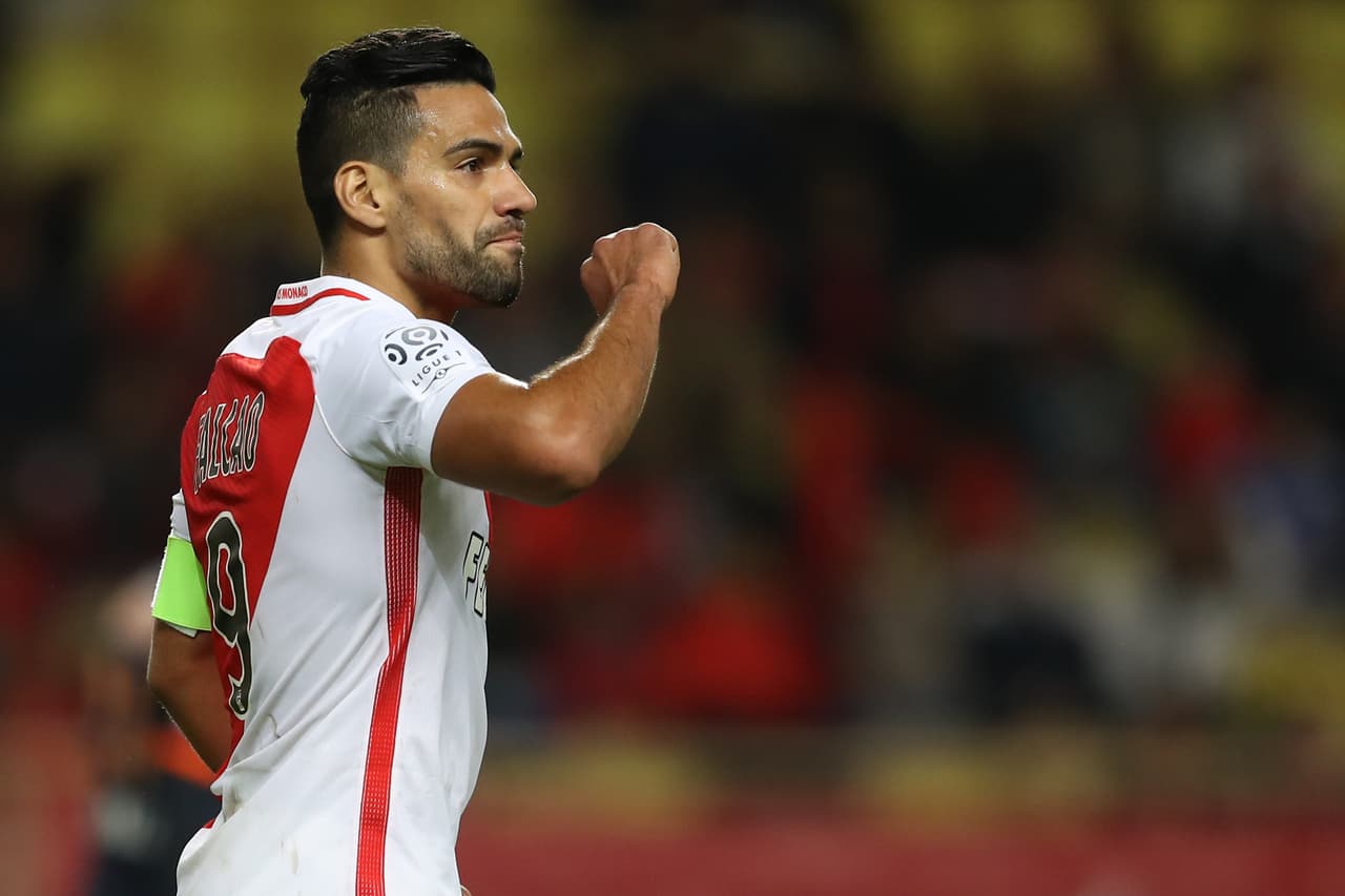 El equipo de Falcao quedó segundo de la liga francesa a un punto del líder Niza que todavía no juega por la fecha 10. Buen regreso del goleador colombiano con gol y victoria.