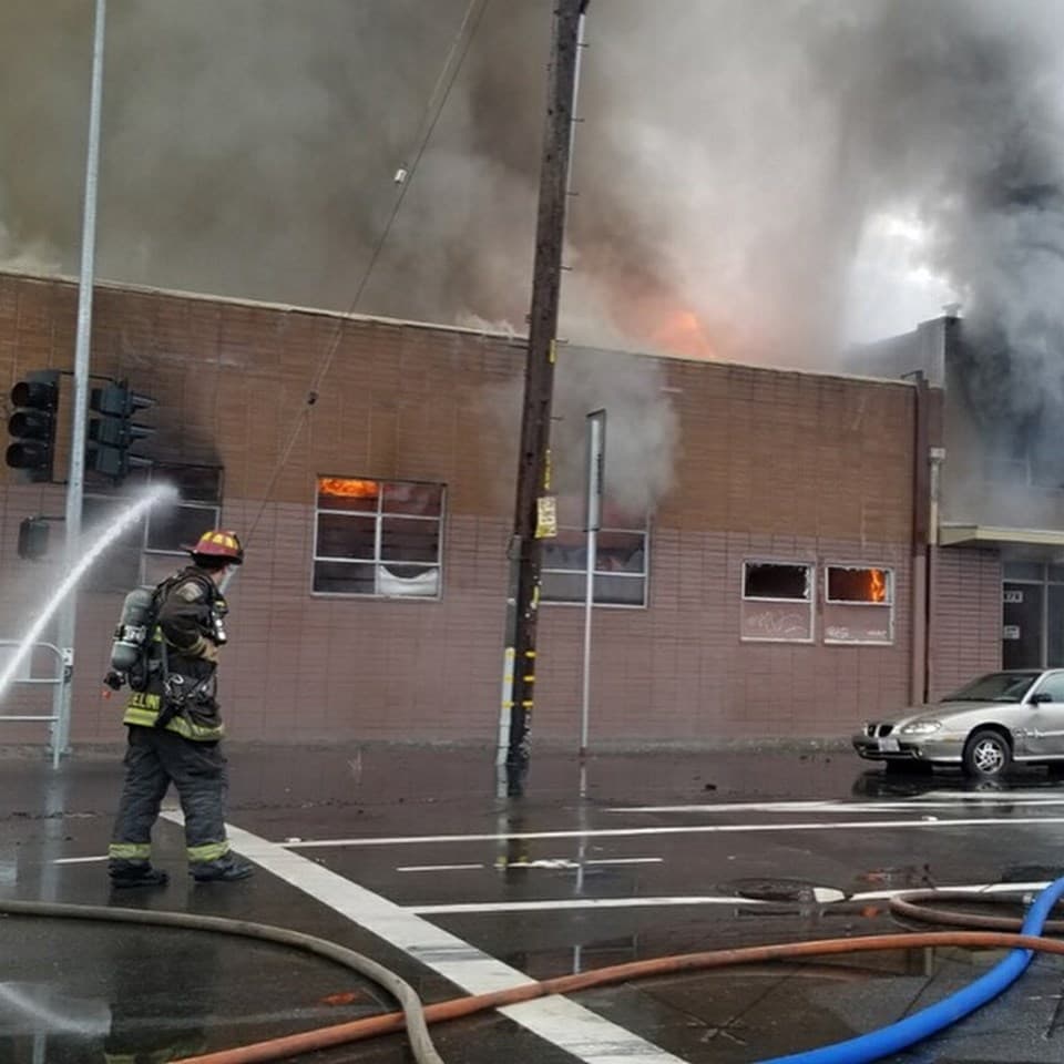 Los materiales con los que trabajaban los artesanos dificultaron la labor de los bomberos. Los materiales eran principalmente metal, bronce y madera.