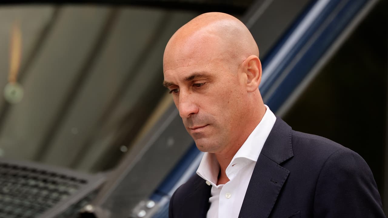 FIFA confirma suspensión de Luis Rubiales tras caso de Jennifer Hermoso