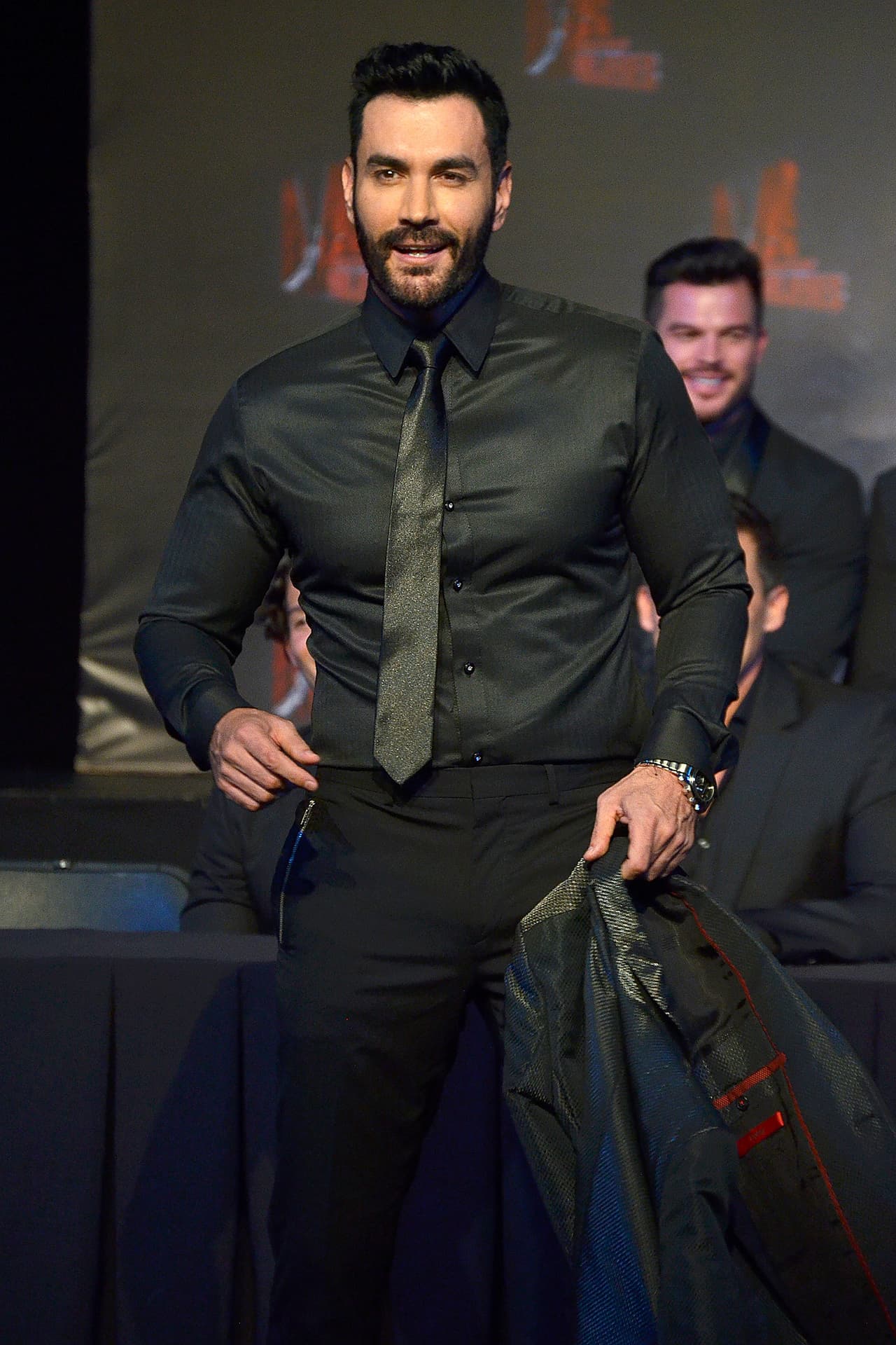 <b><a href="http://www.univision.com/temas/david-zepeda">Zepeda</a></b> se encuentra feliz de participar con grandes compañeros del mundo del espectáculo, pues hay gusto para todas, desde jóvenes de 20 años, hasta maduros de 60 años, esto para abarcar todas las edades y que ninguna mujer se quede fuera de esta puesta en escena.