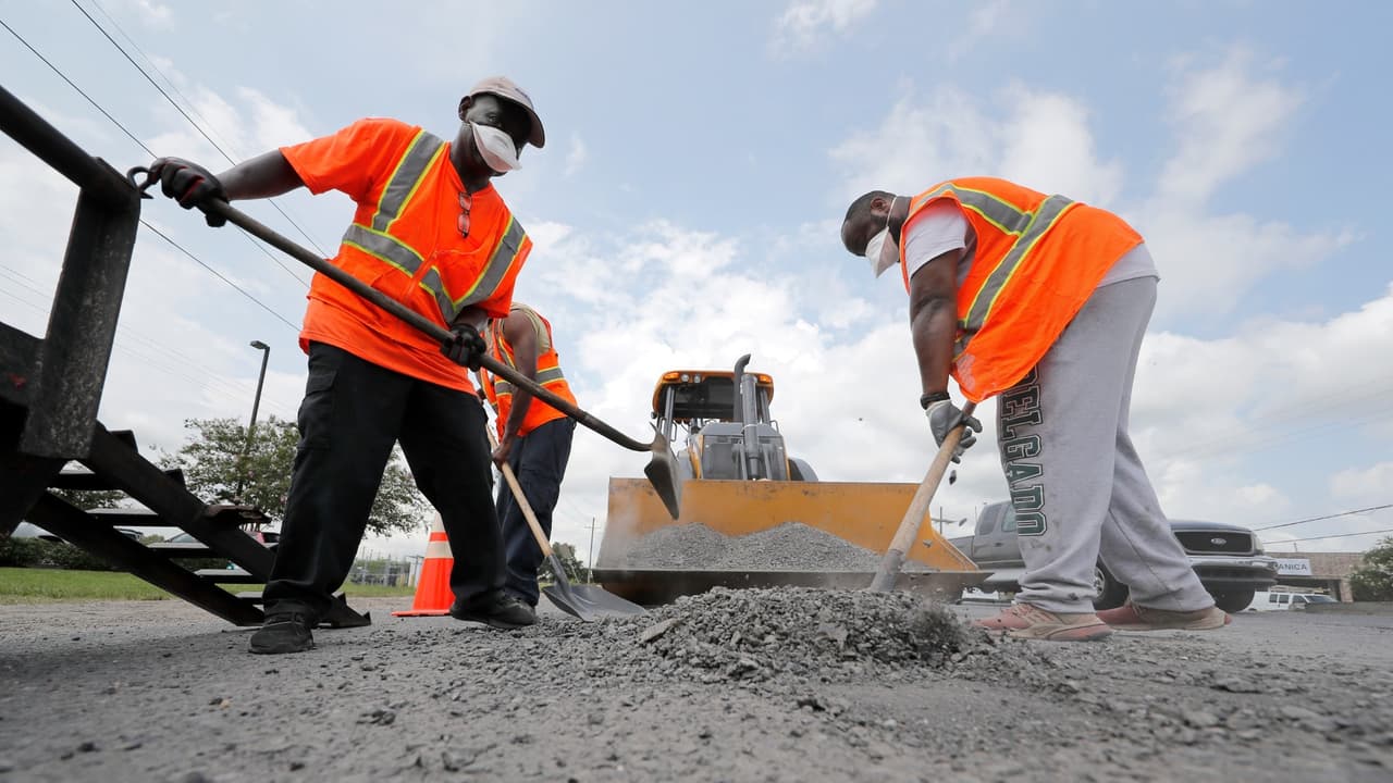 Estos son tus derechos si trabajas al aire libre en temperaturas arriba de los 80° F en California