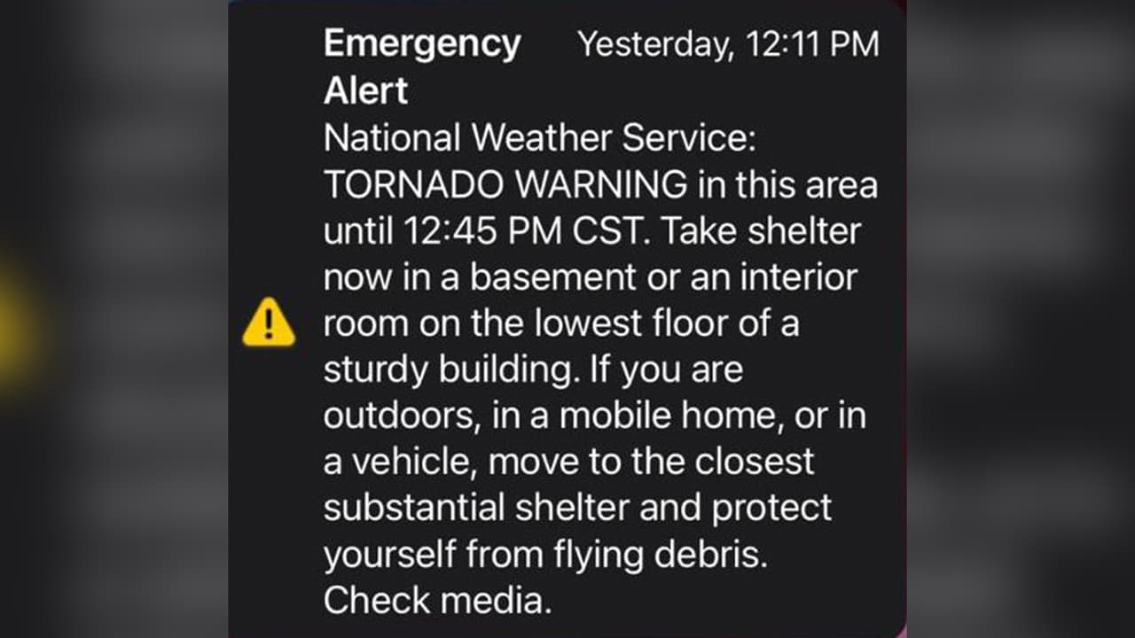 Los residentes de la ciudad de Houston recibieron un aviso que indicaba que se debía buscar refugio, porque un potente tornado se acercaba.