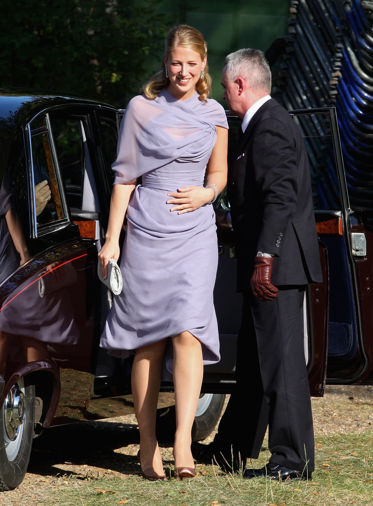 Lady Gabriella Windsor tiene 37 años y trabaja para una compañía transnacional, mientras que su prometido Thomas Kingston, de 41 años, es director de la compañía Davenport Capital.