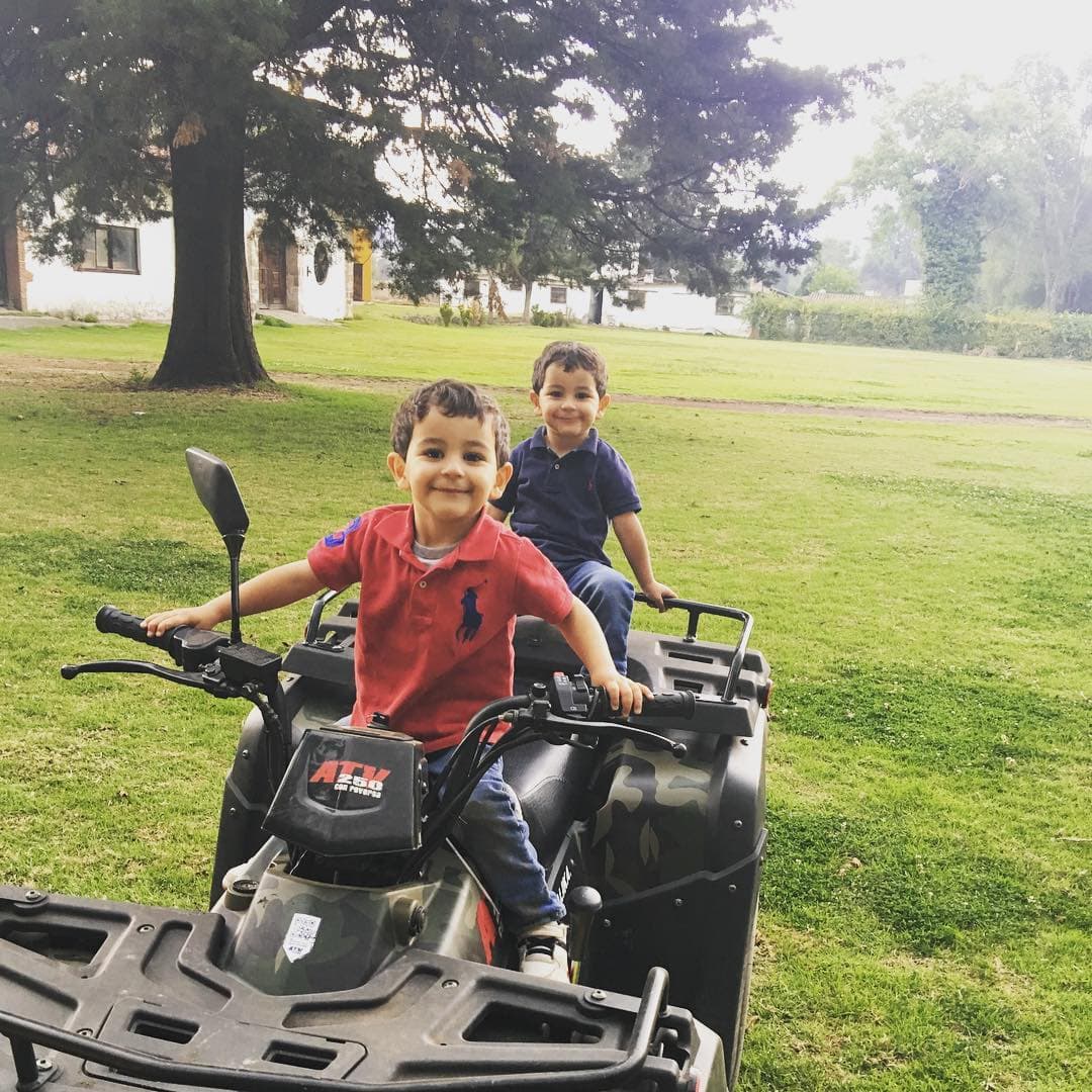 Los más pequeños de los Capetillo son los mellizos Daniel y Manuel, quienes apenas tienen 3 años de vida y son la alegría del hogar.