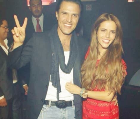 La pareja inició formalmente su noviazgo en diciembre de 2011, aunque se conocían tiempo atrás.