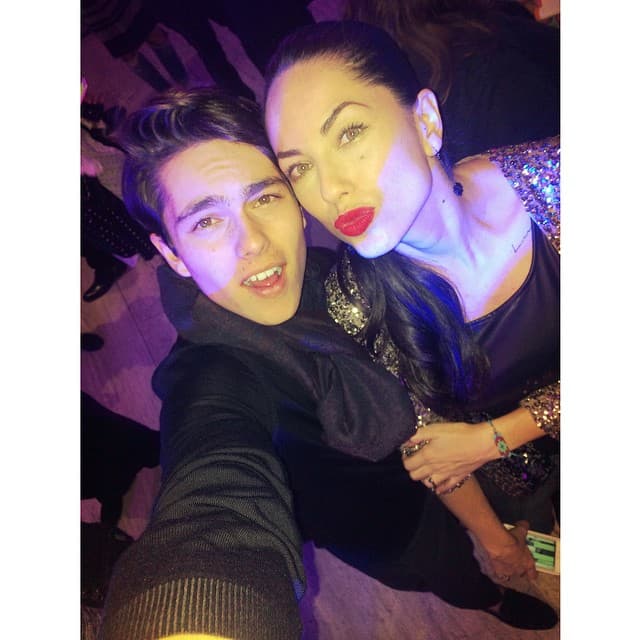 Claro que también ha apoyado a su hijo en esta nueva etapa.