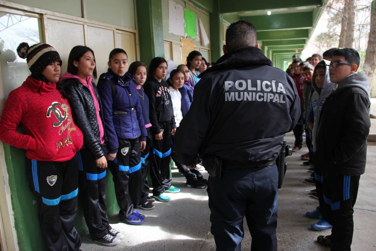 Estos operativos de búsqueda y prevención forman parte del Programa Nacional Escuela Segura –puesto en marcha en 2007–, pero con el paso de los años fueron perdiendo intensidad y para 2017, pocas escuelas lo llevaban a cabo con constancia.
