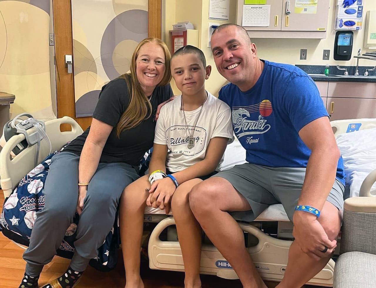 Easton Oliverson de 12 años no logró participar con su equipo en la Serie Mundial de las Pequeñas Ligas pero fuera del campo de juego ganó el partido más importante: 
<b>El de su vida</b>. ¡Vamos Easton!
<br>Para conocer más historias como esta, entra a 
<b><a href="https://www.univision.com/local/salt-lake-city-kuth" target="_blank">Univison 32</a></b>