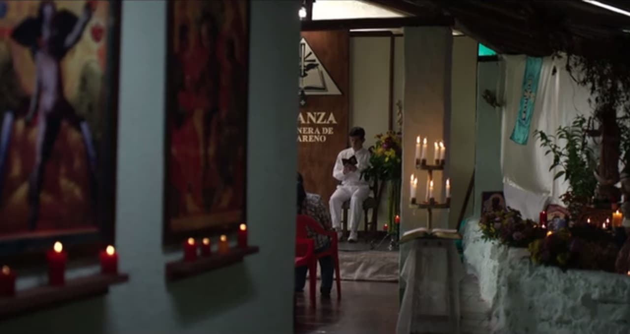 Nazario aseguró que es un alcohólico al que Dios rescató y le encomendó crear La Familia Michoacana para ayudar a la gente y protegerse entre todos. Usa el sermón evangélico para justificar sus crímenes y su gran ambición de poder.