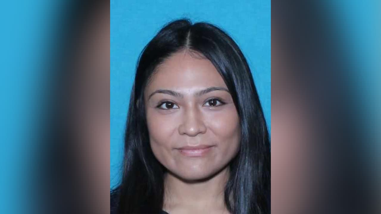 Nancy Elizabeth Álvarez, es señalada de uso no autorizado de un vehículo.