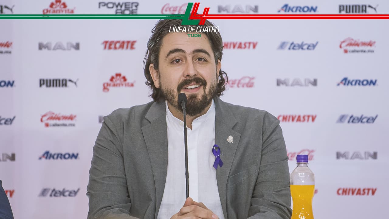 Amaury Vergara ‘veta’ al ‘Piojo’ Herrera de Chivas