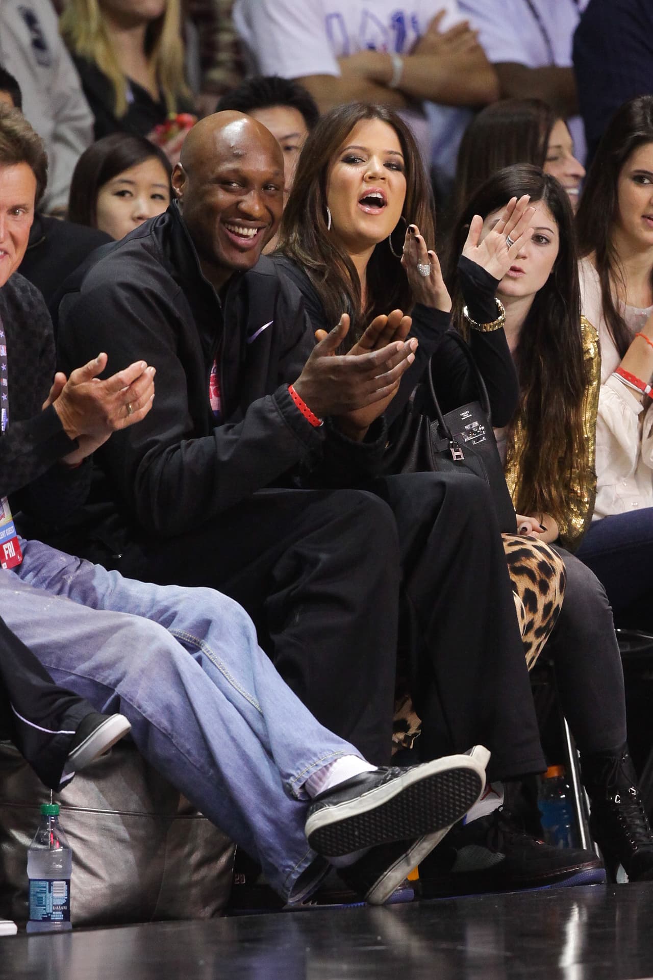 El entrenador Jim Harrick dijo a CNN que Lamar había logrado decir a Khloe "I Love You".