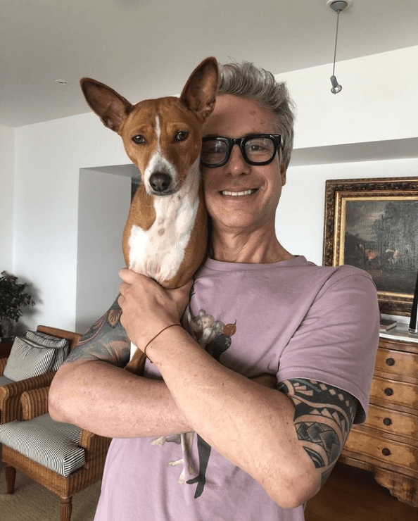 "¿Se cayó?", dijo visiblemente asombrada en el encuentro con los medios de comunicación, reportó el periodista Edén Dorantes. "No lo puedo creer".
<br>