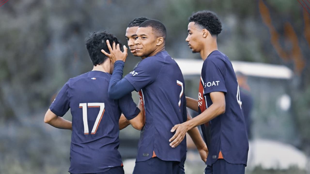 Mbappé juega con su hermano y anota primer gol con PSG en pretemporada
