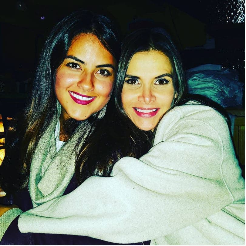 La actriz Natalia Ramírez con su hija