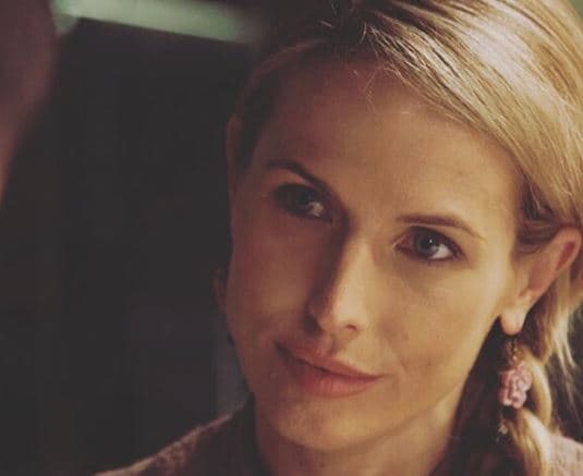 Al pie de esta imagen de su esposa, Demián escribió: "Queridos amigos, a nombre de la familia Sherk y la familia Bichir Nájera, con un dolor indescriptible, les informo que nuestra hermosa Stefanie Sherk, mi amada esposa, falleció en completa paz, el pasado 20 de abril del año en curso".