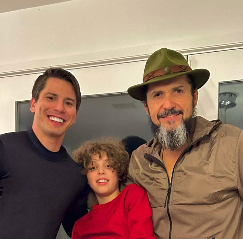 El padre de su retoño es el cantante Reyli Barba, aunque nunca tuvieron una relación de pareja, son amigos desde hace más de 20 años.