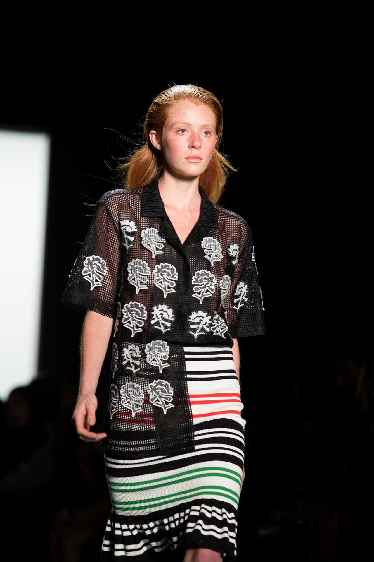 Vivienne Tam apostó para la colección primavera- verano 2016 por prendas que marcan el estilo de vida de las mujeres chic. La diseñadora no deja de lado sus raíces y deja una parte de China en su temporada. En su paso por el NYFW dejó encantados a los presentes con su moda fresca y vanguardista. Diseñador Vivienne Tam. NYFW, Spring/Summer 2016 - 14/09/2015.