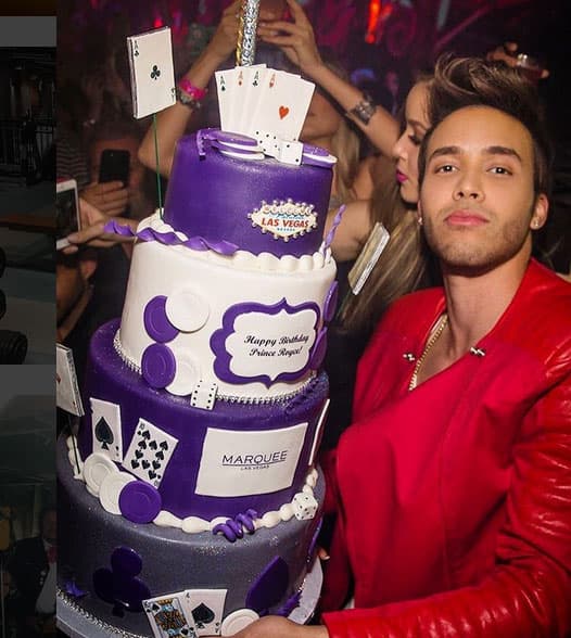 También con un 
<i>cake</i> personalizado con naipes y una magna fiesta en Las Vegas.