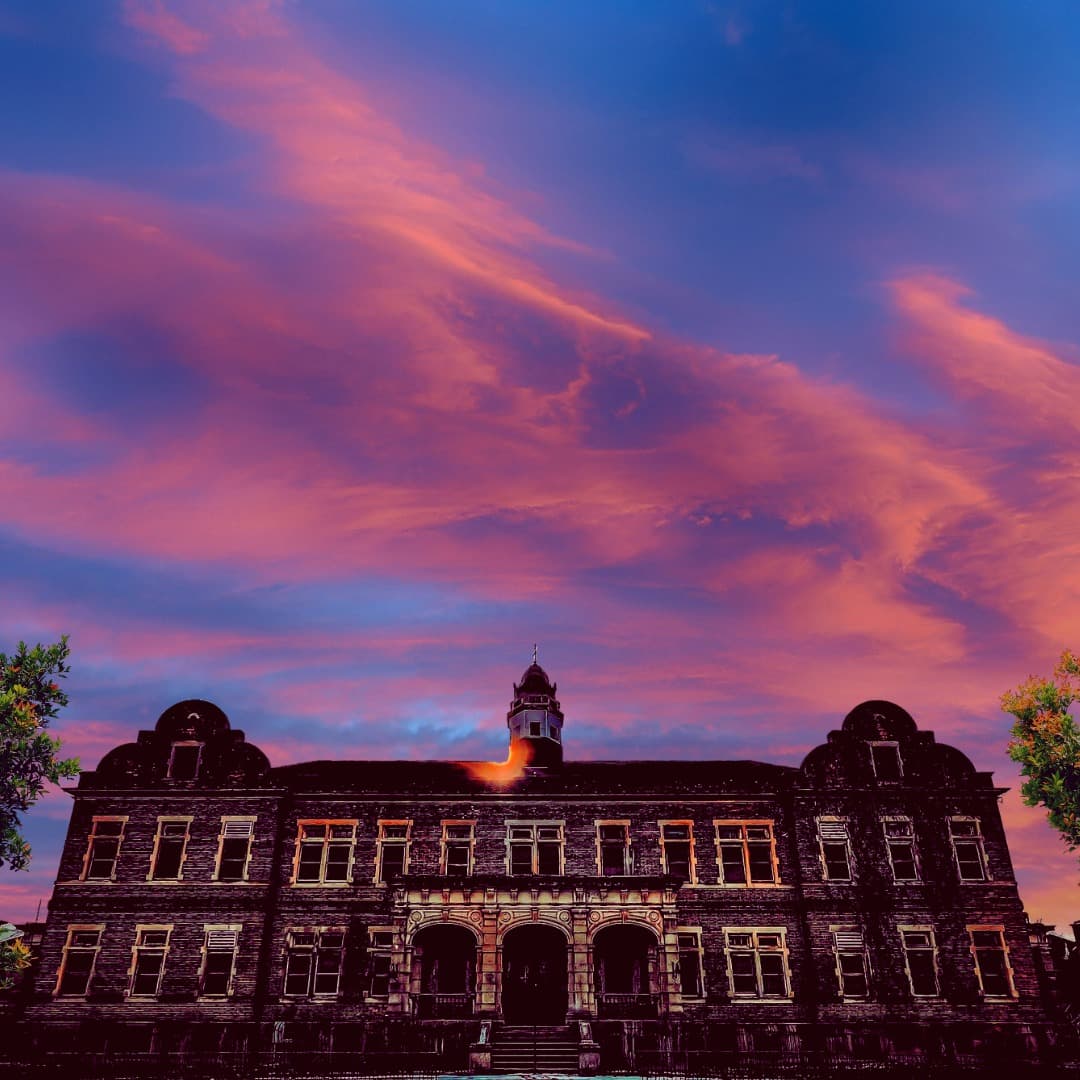 <b><a href="https://pennhurstasylum.com/">Pennhurst Asylum</a></b>. Esta aterradora atracción, en los terrenos de un antiguo hospital psiquiátrico, está repleta de emociones y escalofríos para adultos. Después de incorporar los comentarios de los defensores de la discapacidad y la salud mental en los últimos años, la experiencia moderna de Pennhurst le da la vuelta a la historia tradicional del asilo. También se encuentran disponibles recorridos de investigación paranormal y recorridos de historia durante el día.