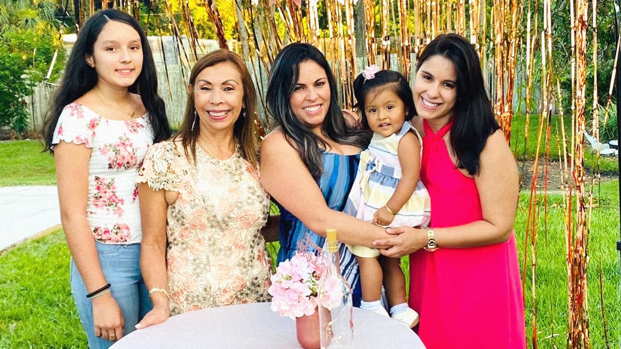 Fiesta familiar de cumpleaños deja a 16 con covid-19, y a casi un mes, muchos siguen con el virus