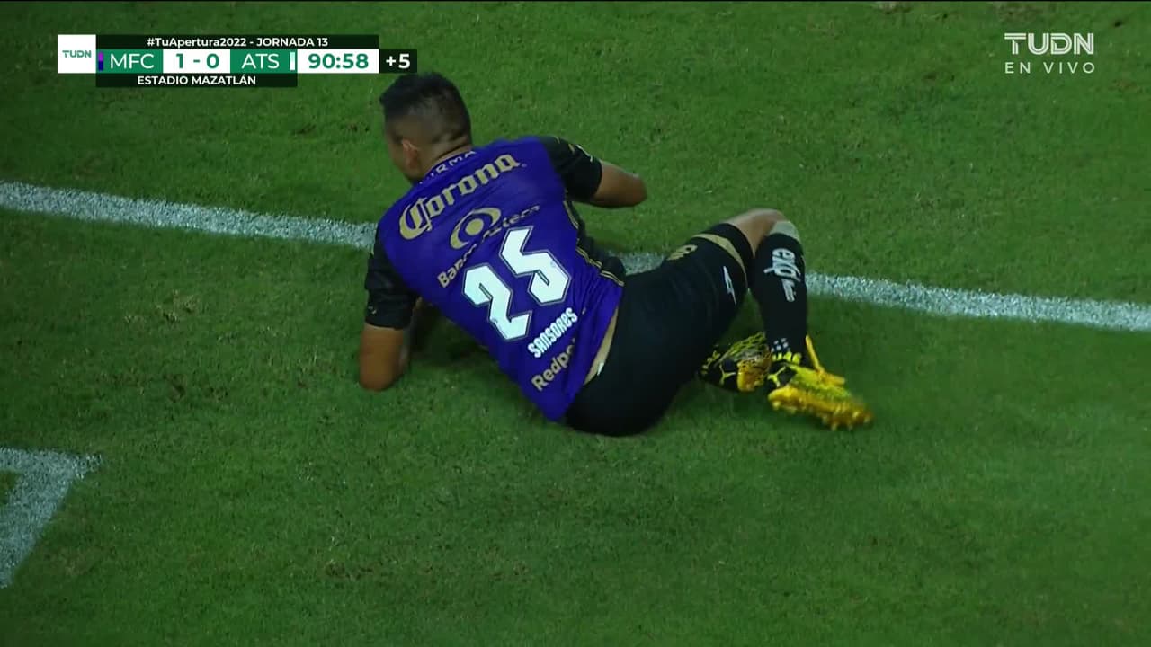 ¡TIRO ATAJADO! disparo por Ozziel Herrera.