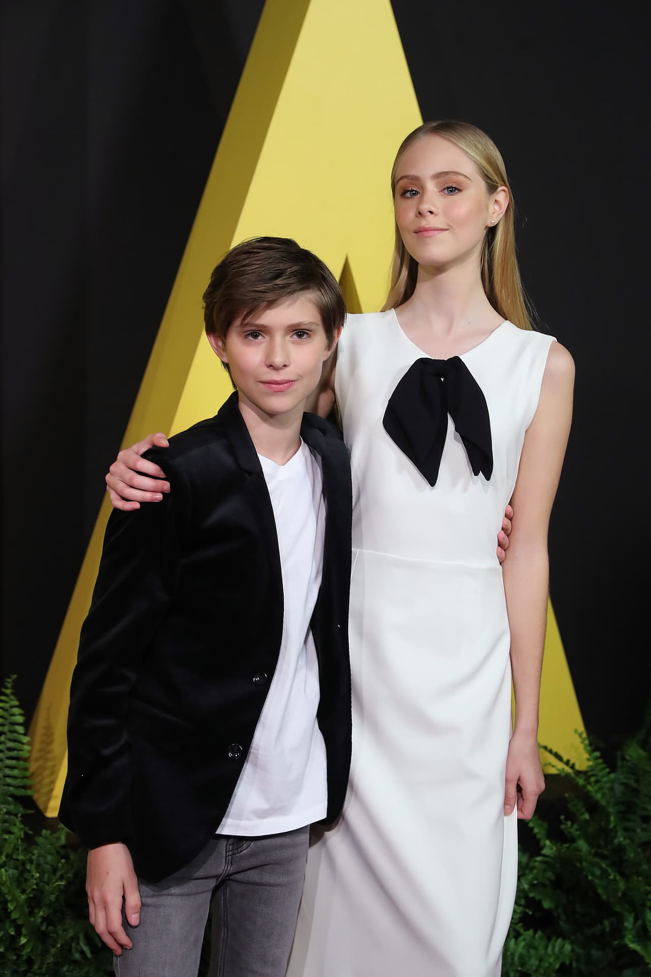 Ella no es la única de la familia interesada en el cine. Su hermano Carlos ha seguido sus pasos. En 2018 debutó en la película
<b> <a href="https://www.univision.com/temas/alfonso-cuaron" target="_blank">‘Roma’, de Alfonso Cuarón</a></b>, en la que interpretó al famoso director de cine en su infancia.