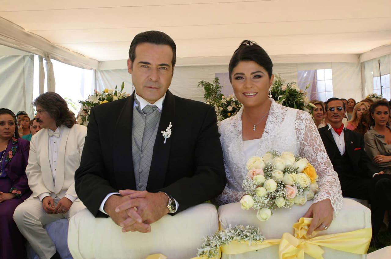 Ella quería recuperar el corazón de sus hijos, pero fue 'Esteban' (
<b><a href="http://www.univision.com/temas/cesar-evora">César Évora</a></b>) quien puso a los pequeños en su contra y esto se volvió un reto casi imposible para ella, aunque al final del día el corazón de madre ganó y recuperó a su familia.