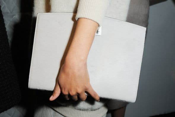 Los bolsos en esta forma varían un poco más en tamaño y suelen llevarse con 'looks' elegantes.