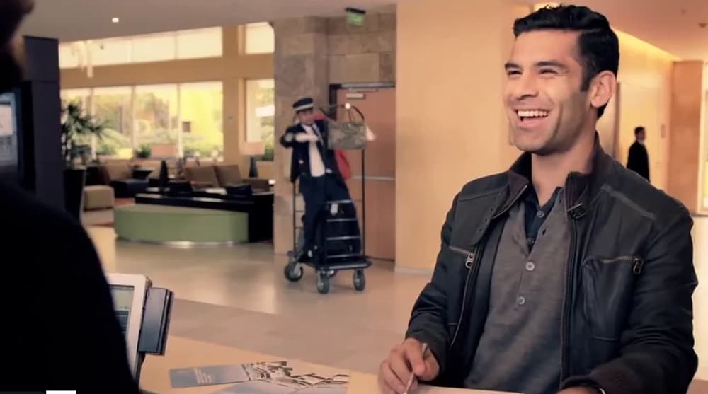 En 2014 vimos a Márquez en vínculo con el Honda Civic. En verdad no se trata de una adquisición del futbolista mexicano sino de una campaña denominada "¡Gol! ¡Gol!" realizada por la compañía japonesa en el mercado de México promocionando el coupé Civic 2014. En la imagen vemos al futbolista en una de las escenas del anuncio publicitario que tuvo como director a Diego Luna, el afamado actor y cineasta mexicano.