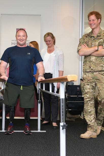 Pero el mejor trabajo de Harry está aquí, su imagen la utiliza para recaudar fondos para los veteranos de guerra que necesitan de cuidados médicos.