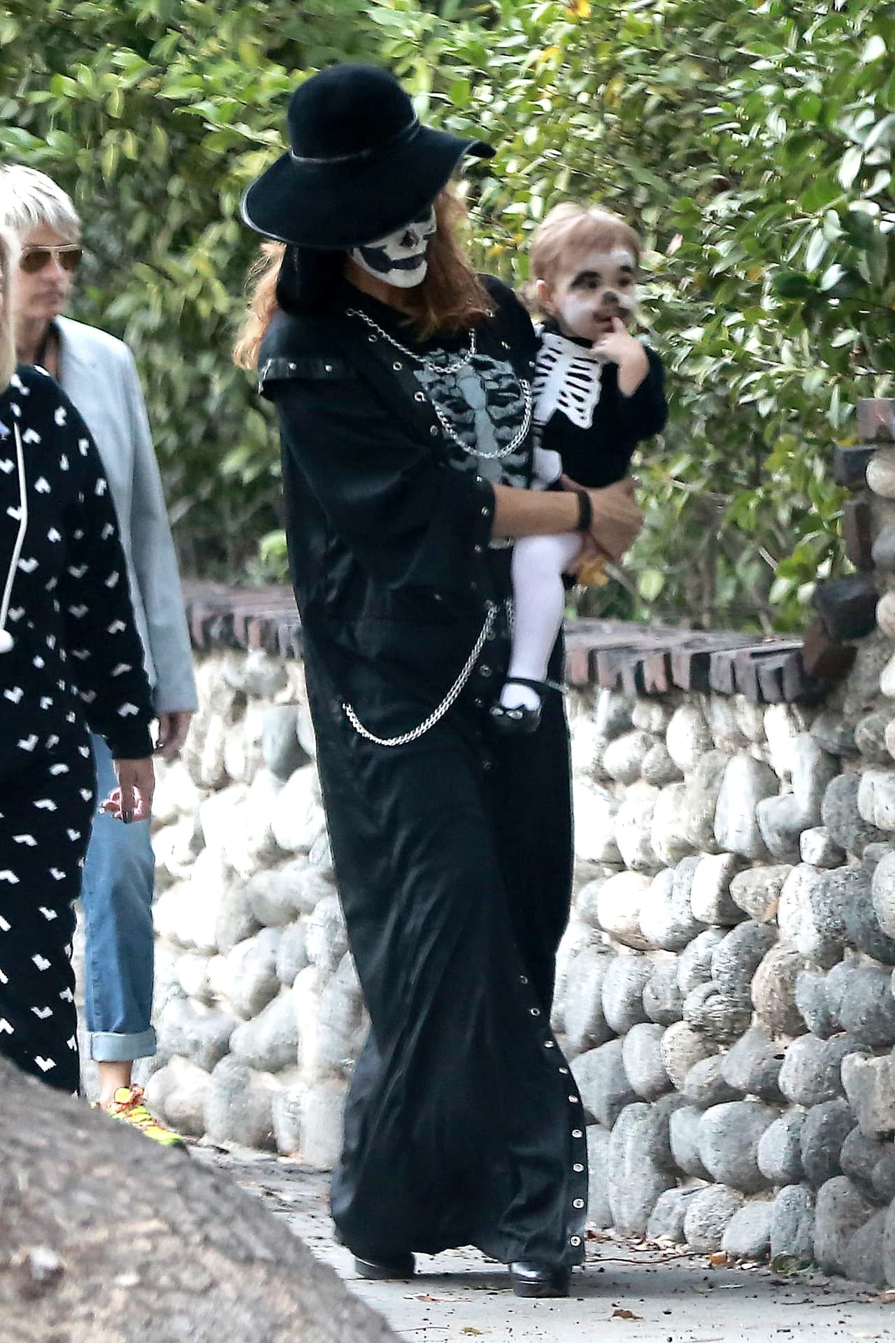 Wait! Que todavía no hemos acabado con Halloween.